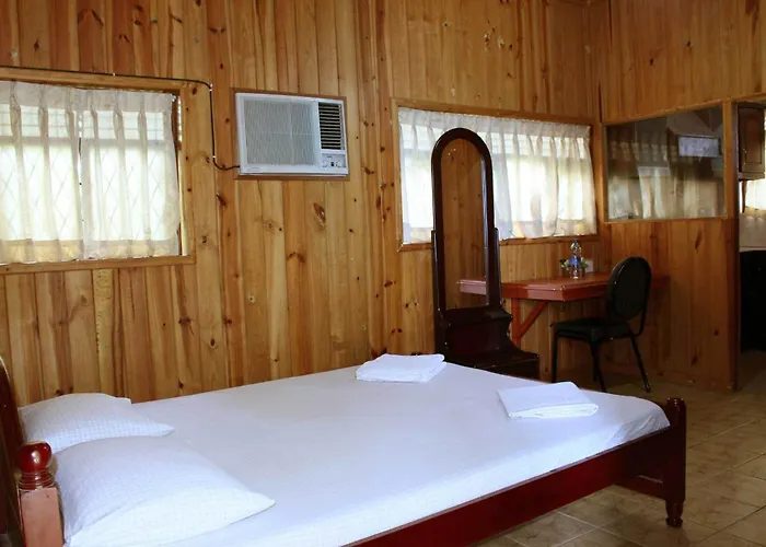 Green Land Guest House
