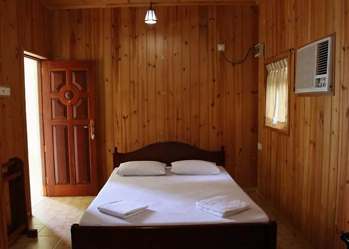 Green Land Guest House